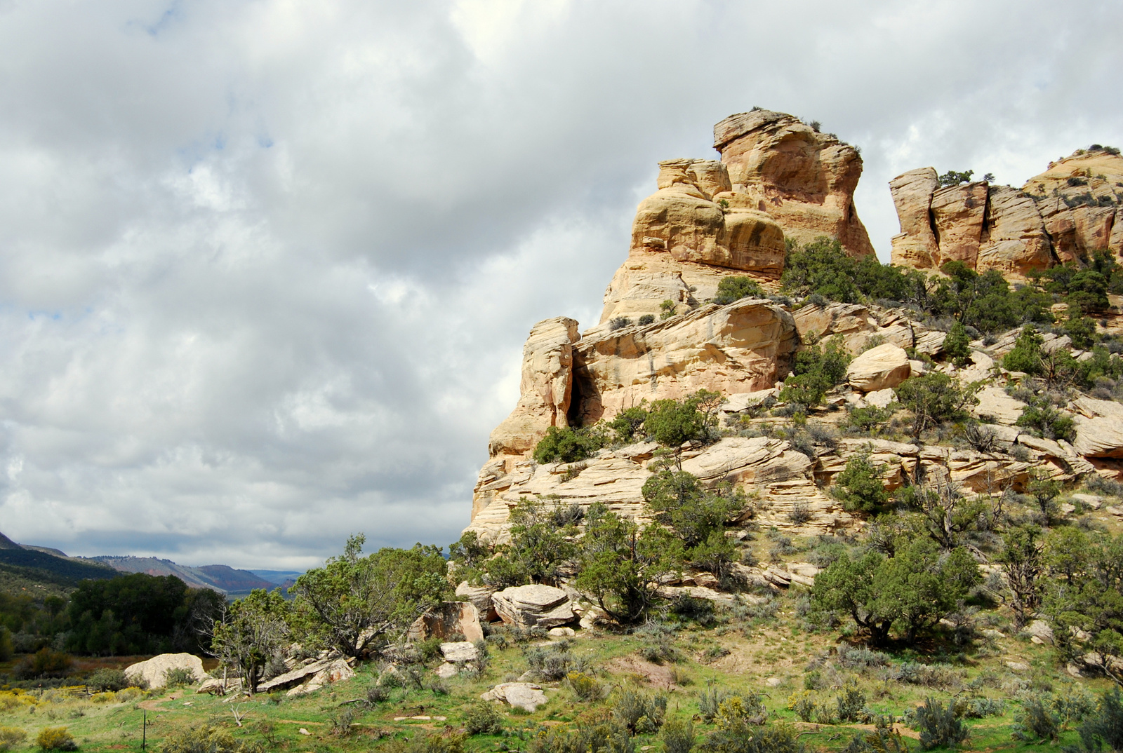 1-US14 0922 024 Dry Fork Canyon, UT