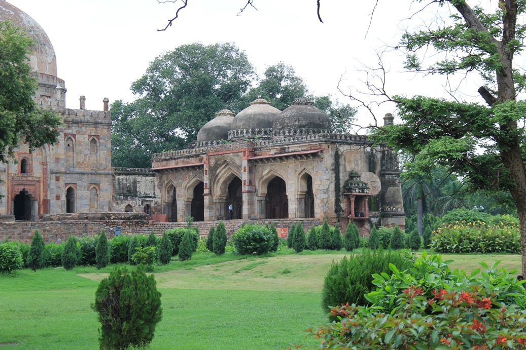 Bada Gumbad távolról1