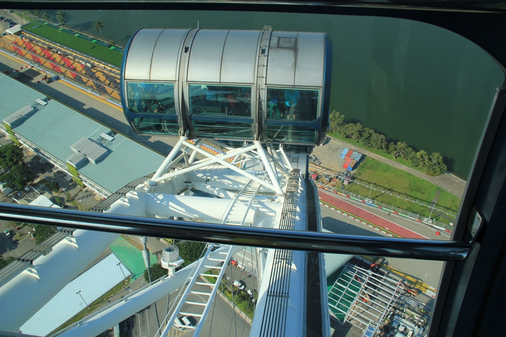 Singapore day2 varosnezes128 Singapore Flyer