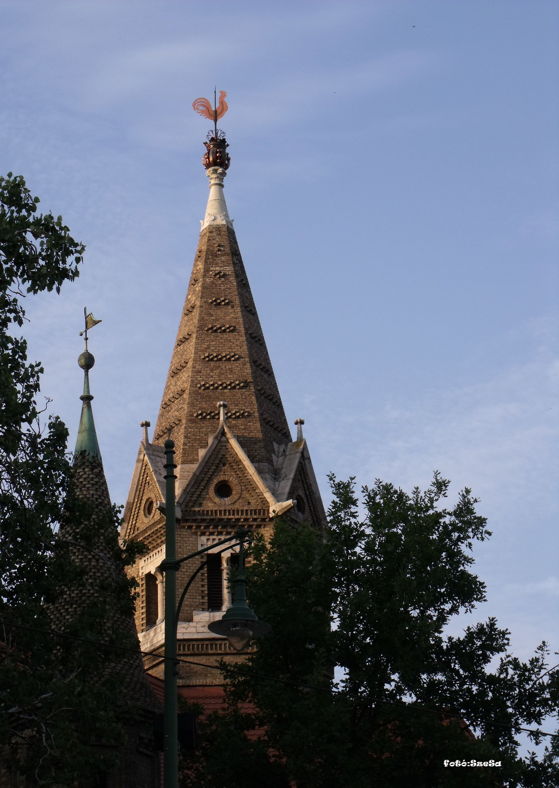 Templom torony