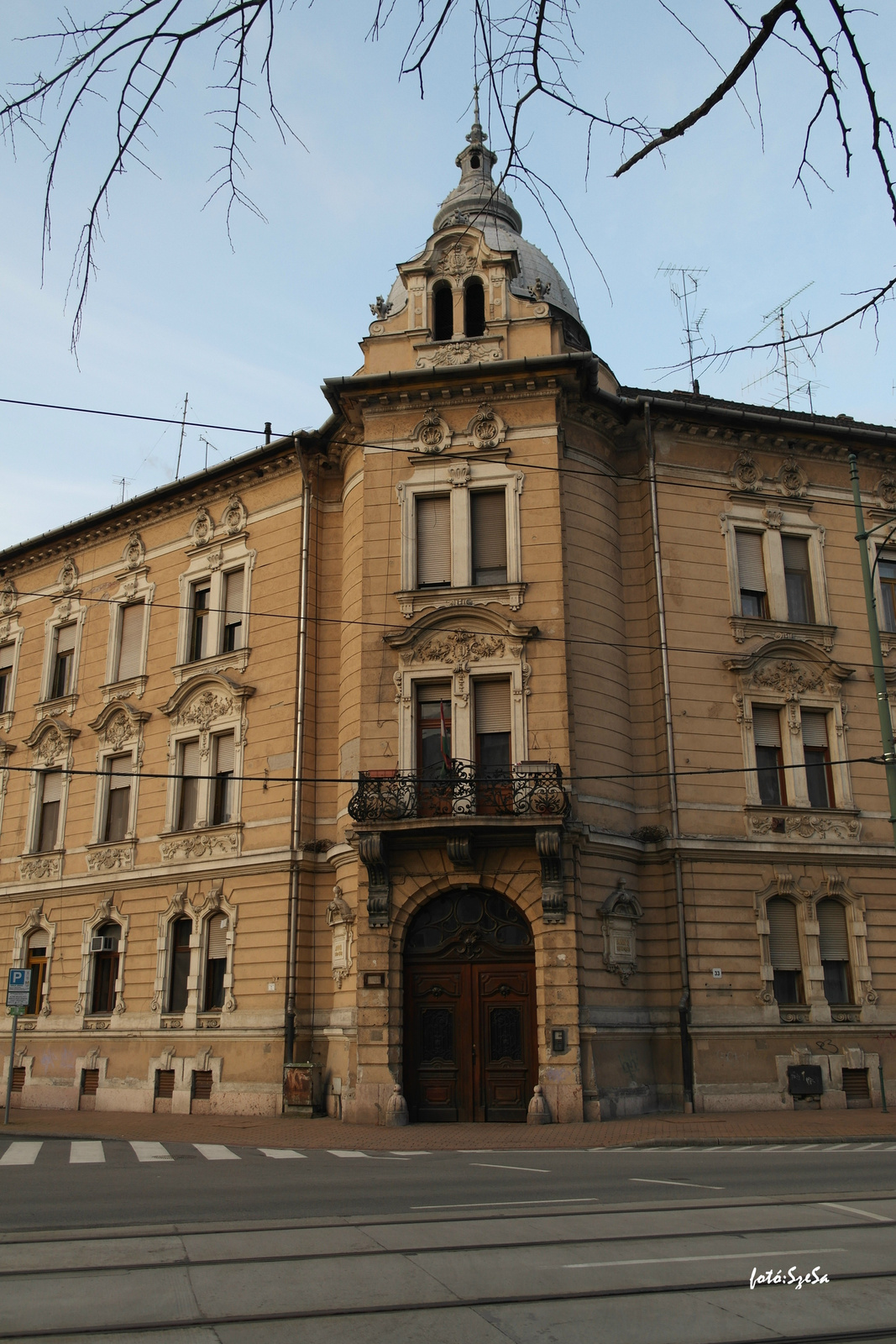 Szegedi palota