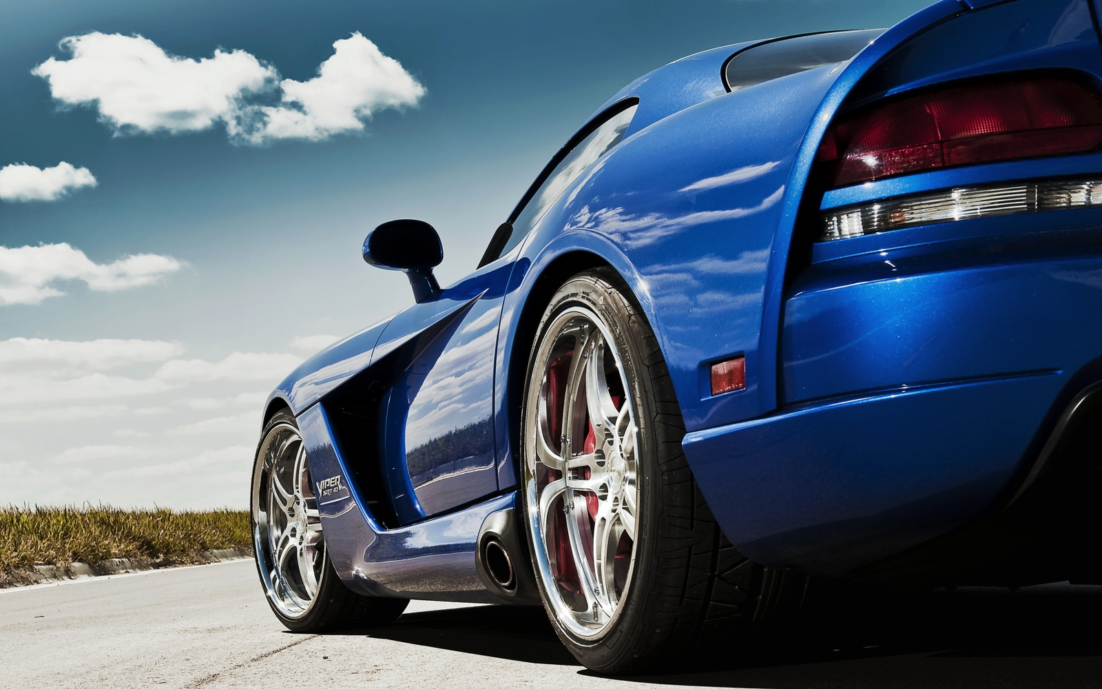 dodge-viper-car-wallpaper-2560x1600-677