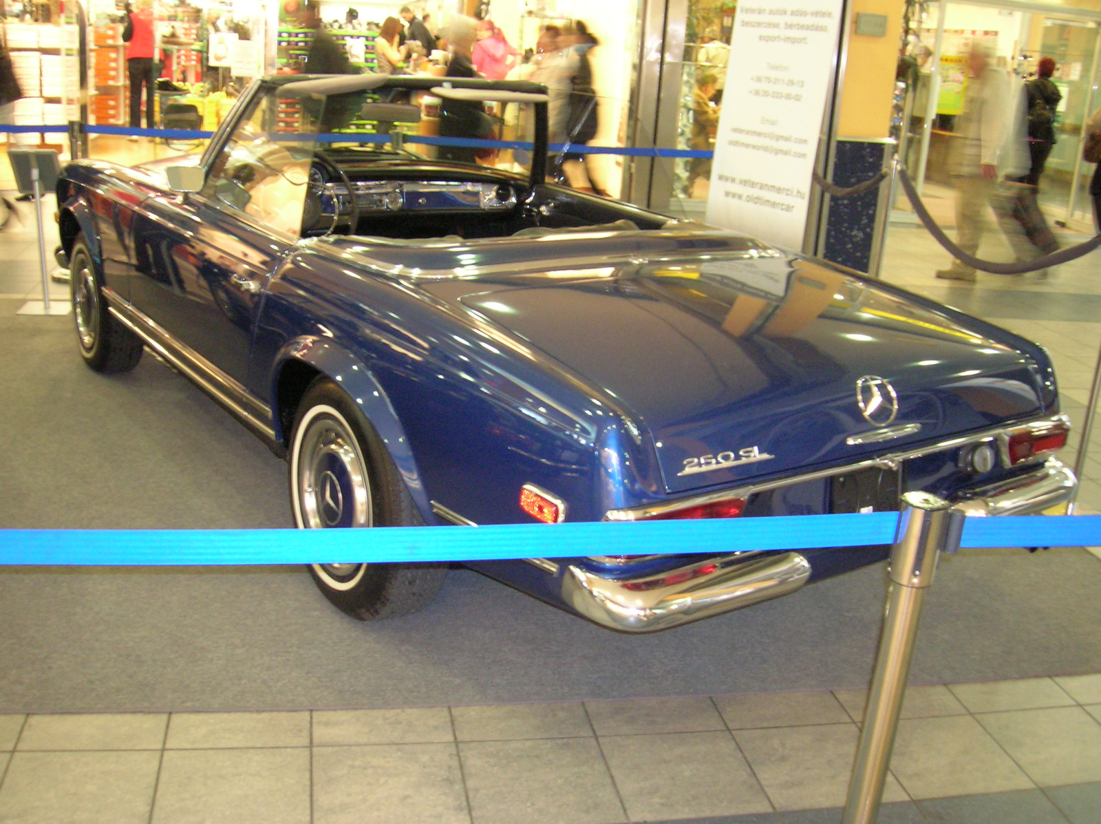 Mercedes-Benz 250SL