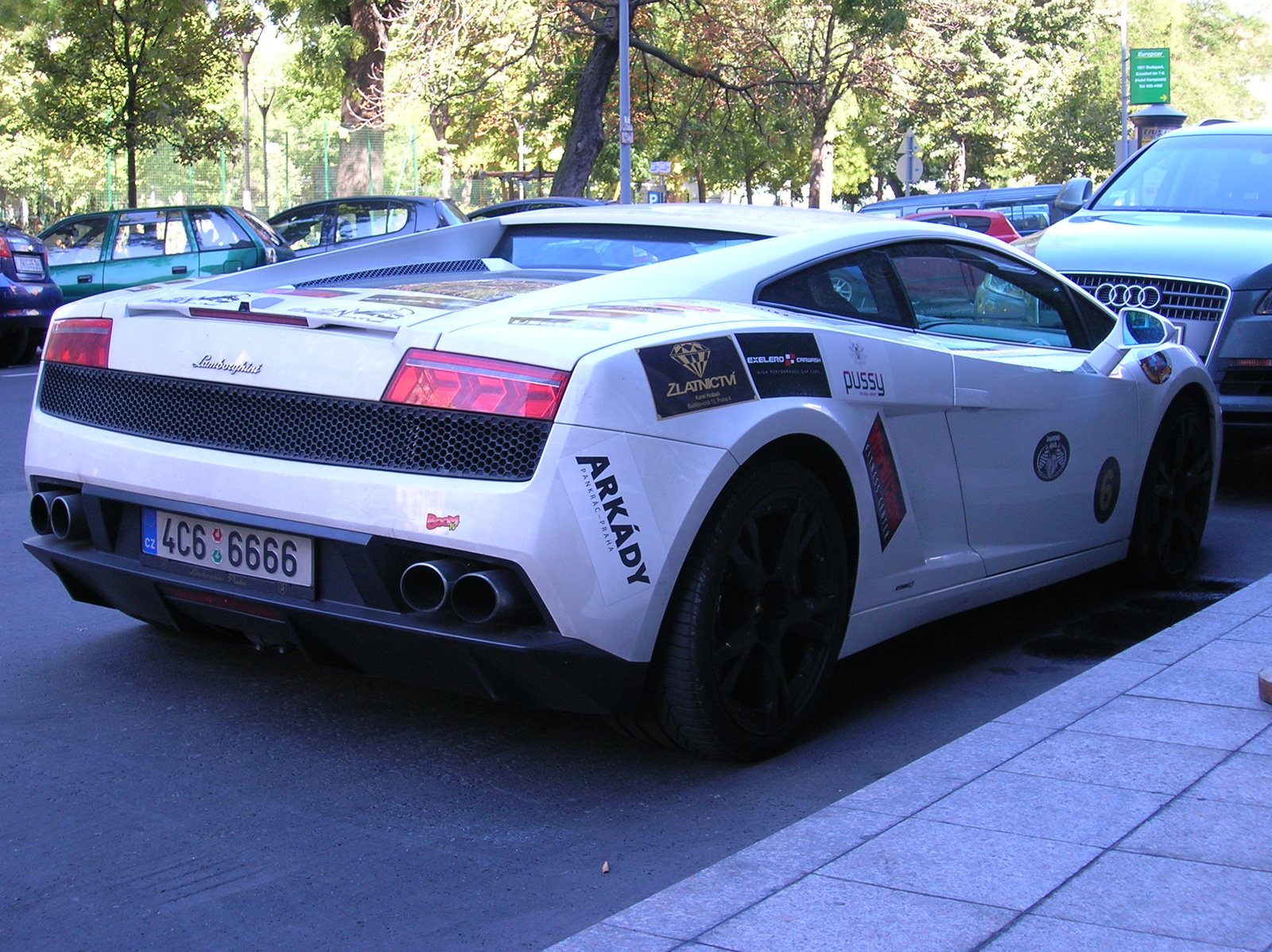 Lamborghini LP 550-4