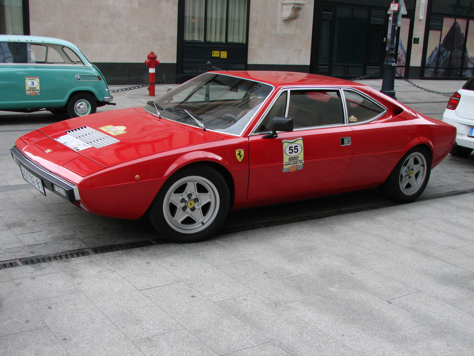 Ferrari 308 GT4 Dino