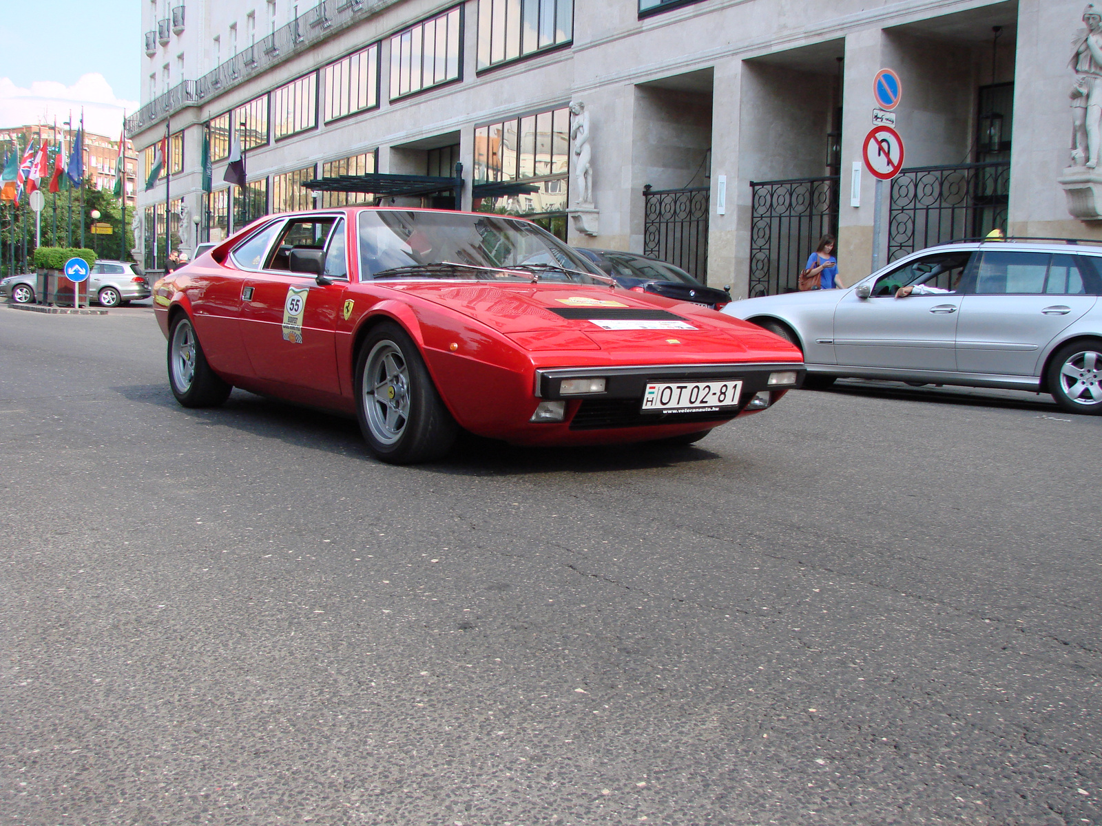 Ferrari 308 GT4 Dino