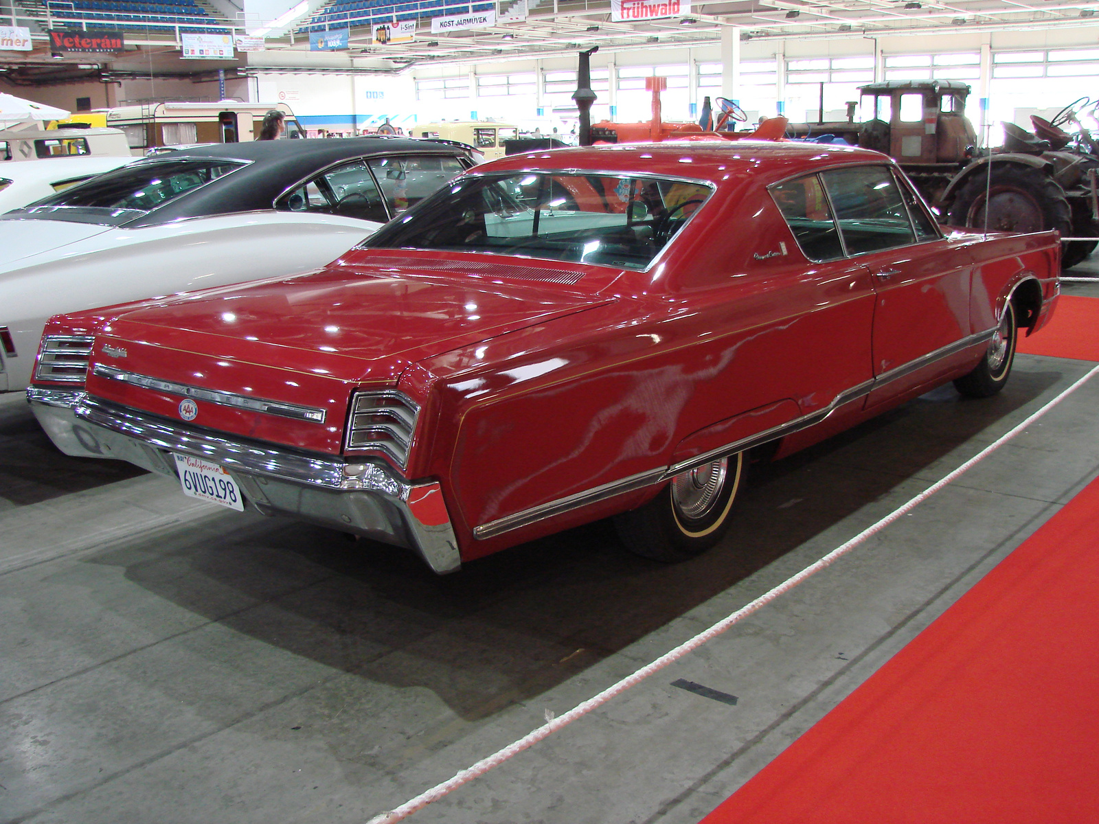 Chrysler Newport Custom