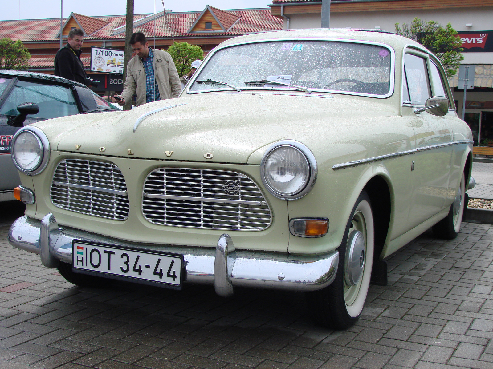 Volvo Amazon