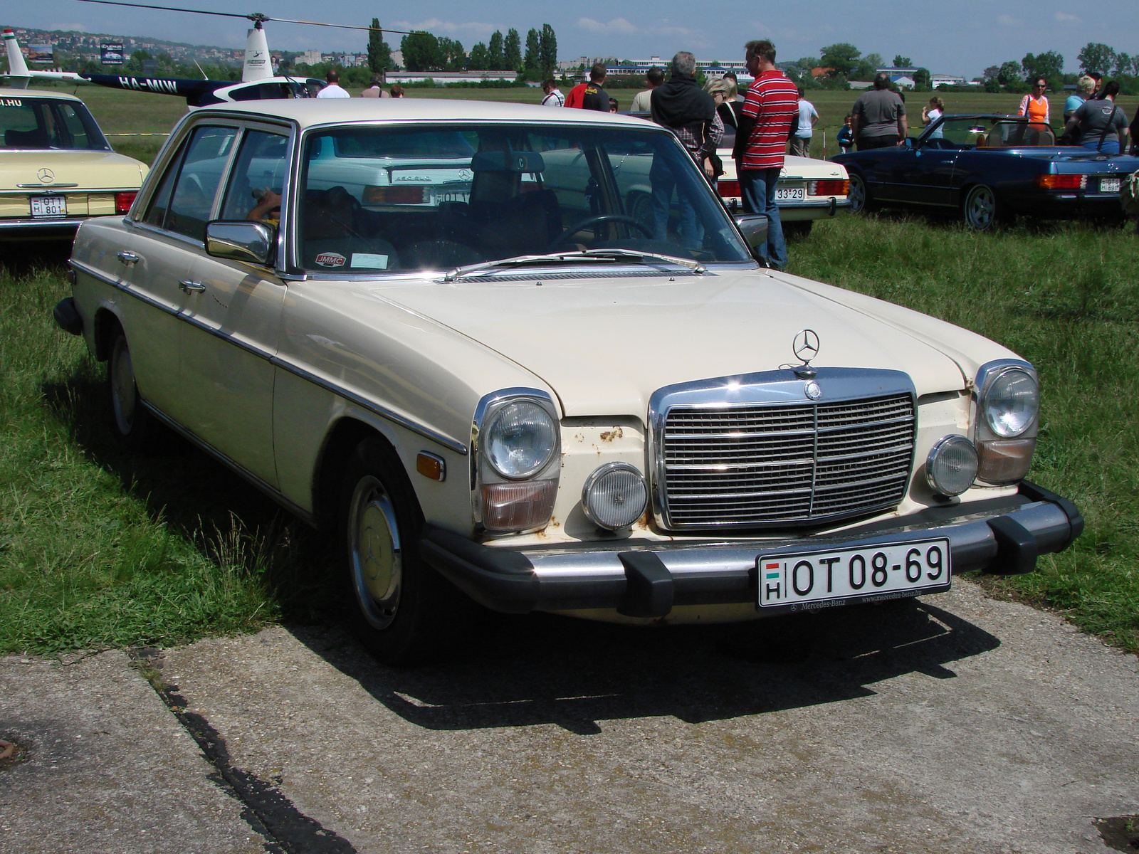 Mercedes-Benz 300D