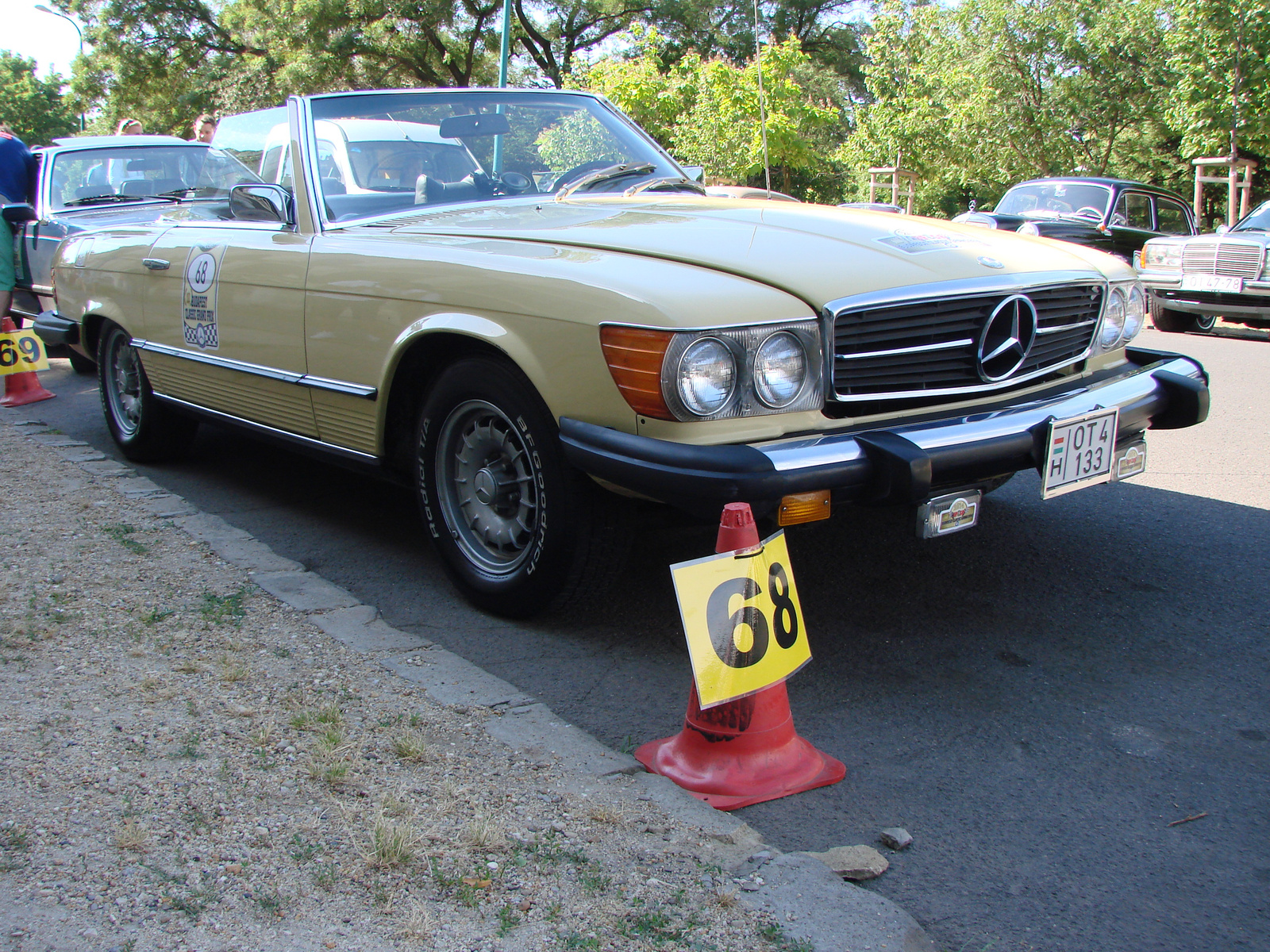 Mercedes-Benz 450 SL