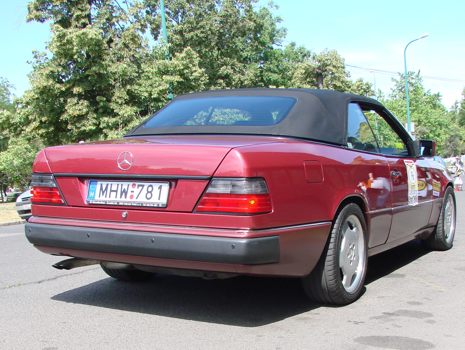 Mercedes-Benz 300 CE-24