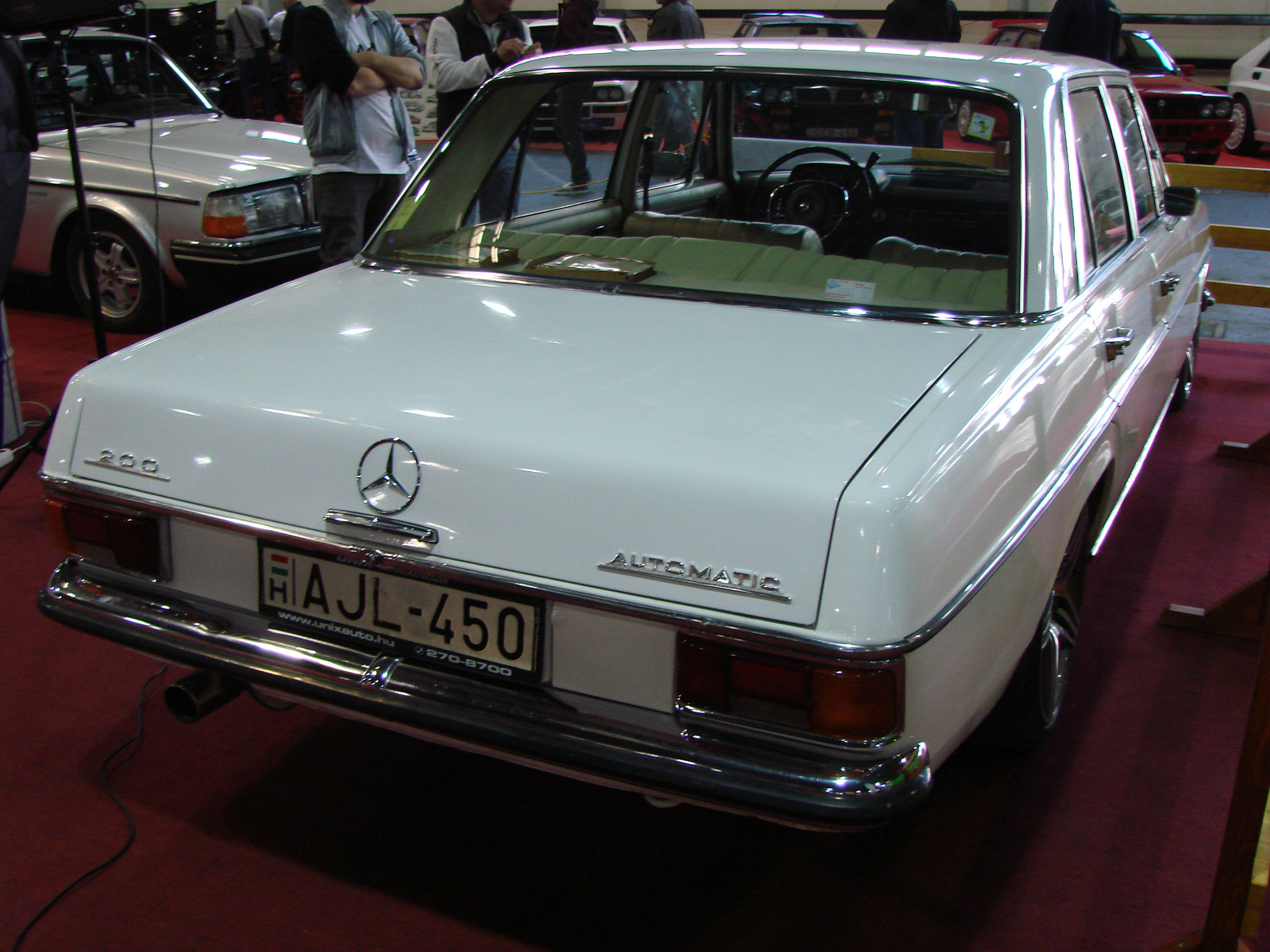 Mercedes-Benz 200 Automatic