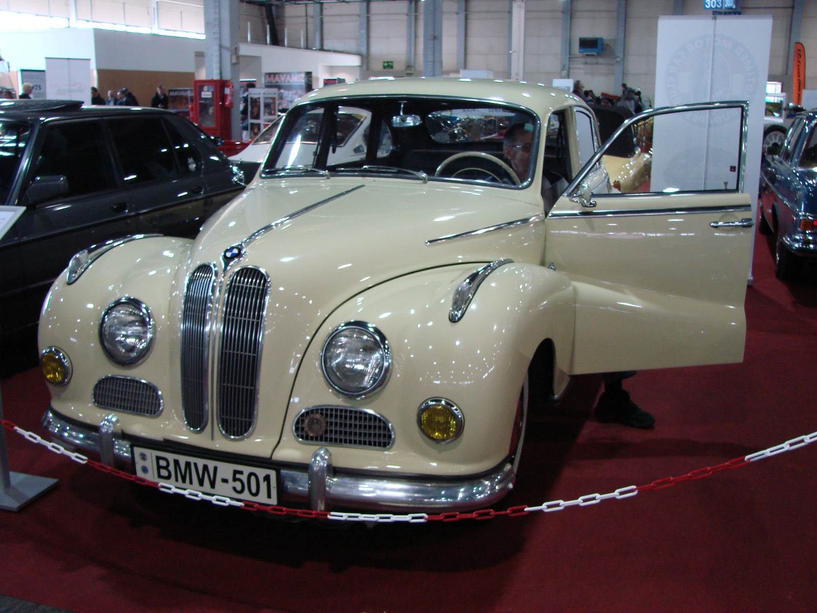 BMW 501