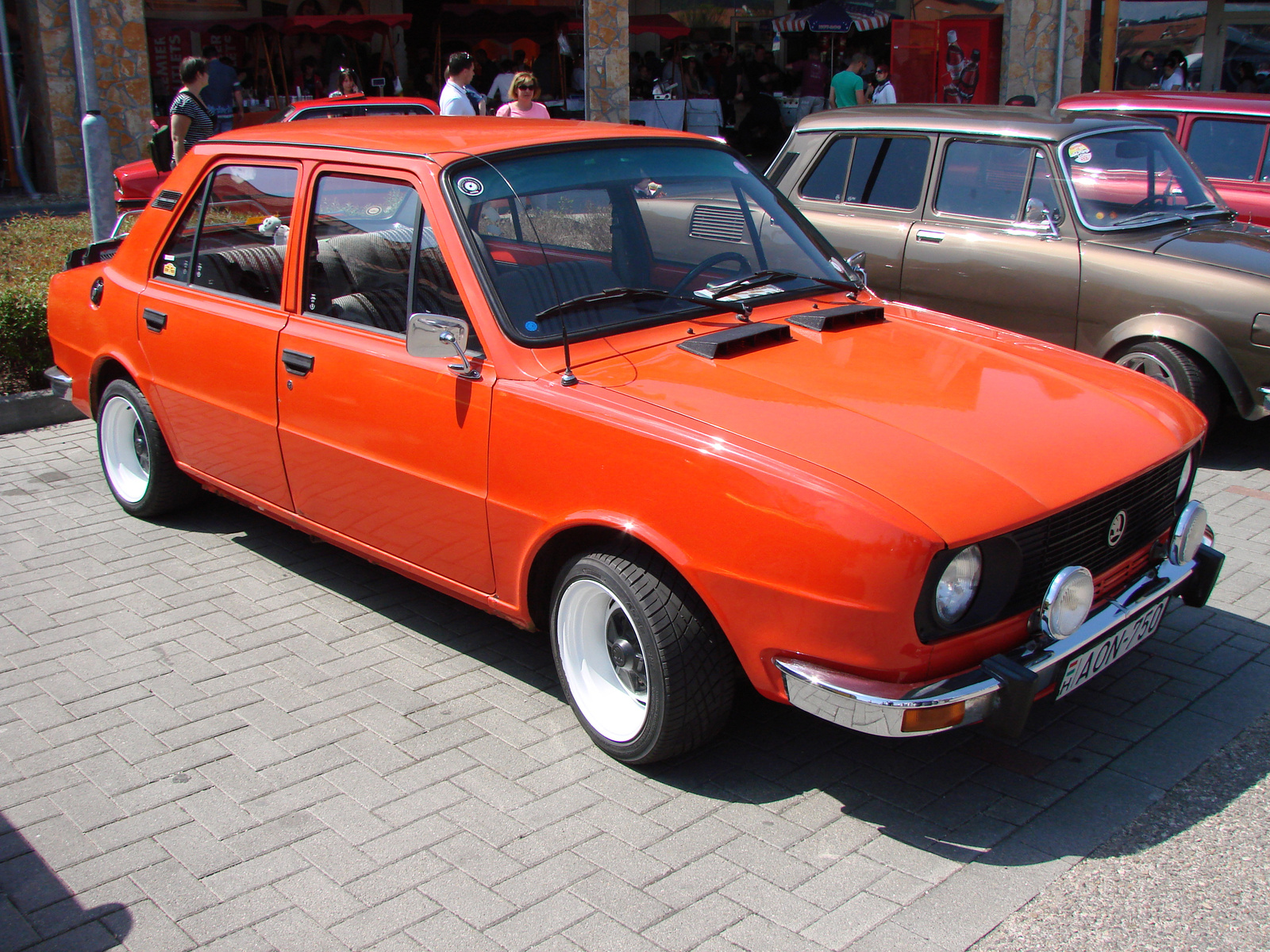 Skoda 105