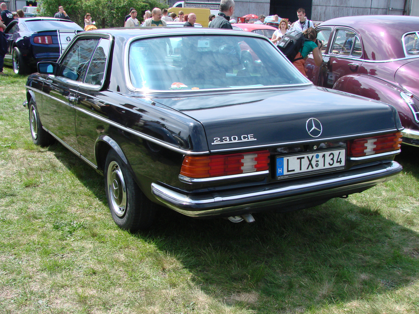 Mercedes-Benz 230 CE