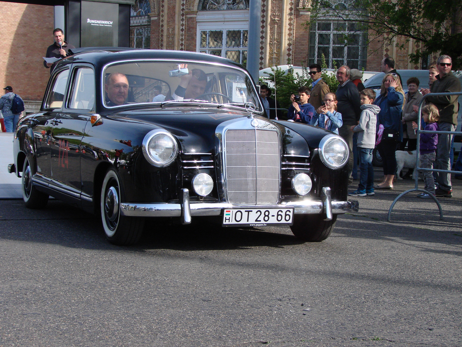 Mercedes-Benz 180D