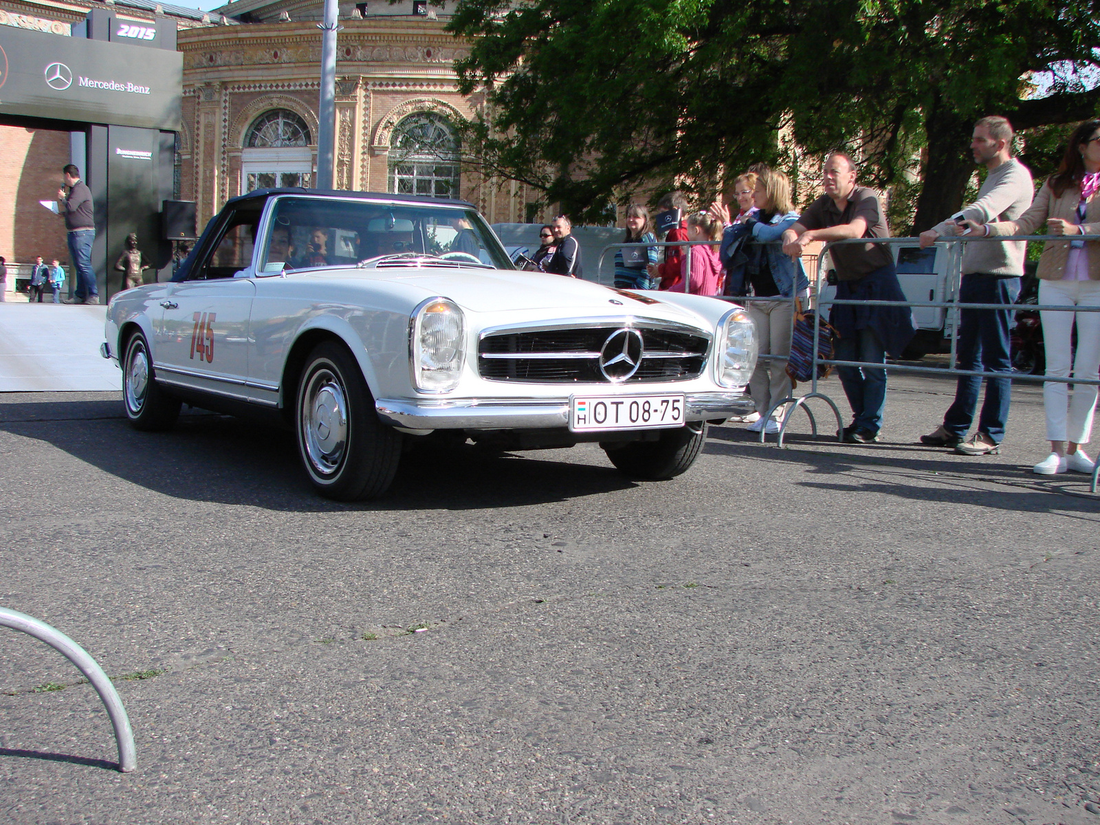 Mercedes-Benz 280 SL