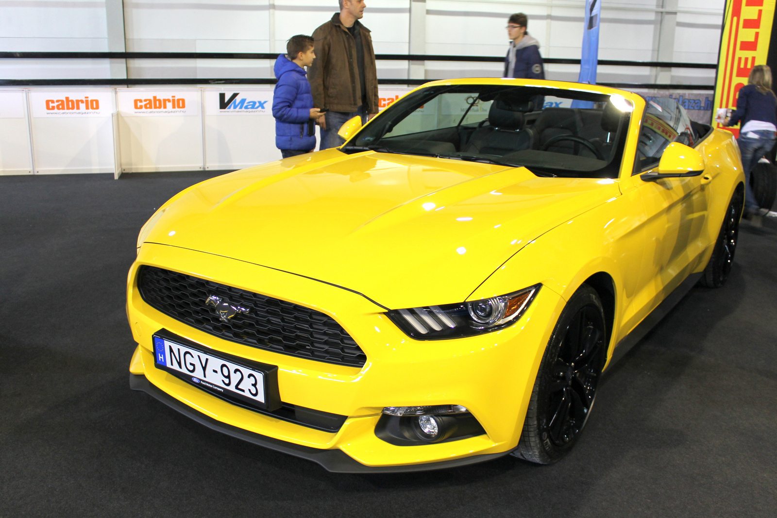 Ford Mustang Convertible