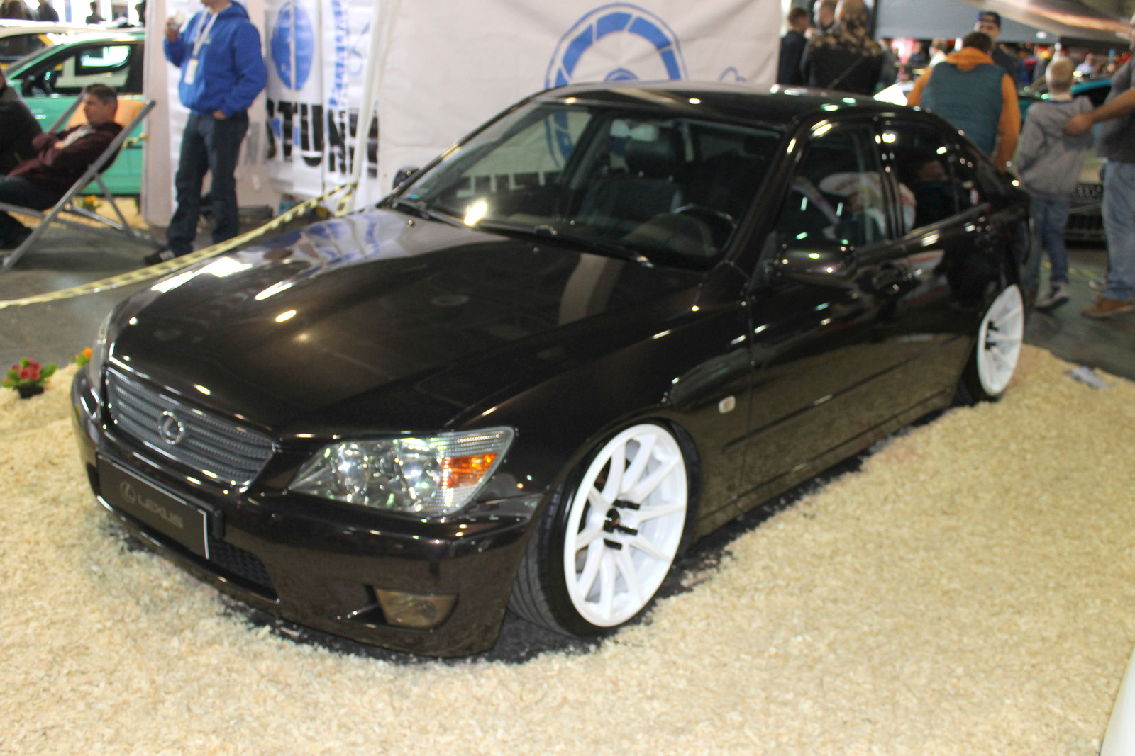 Lexus IS 200