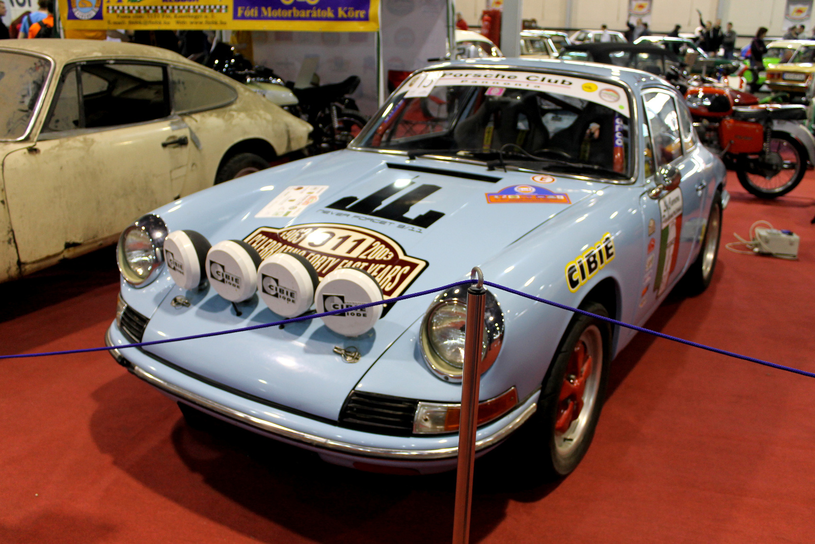 Porsche 911