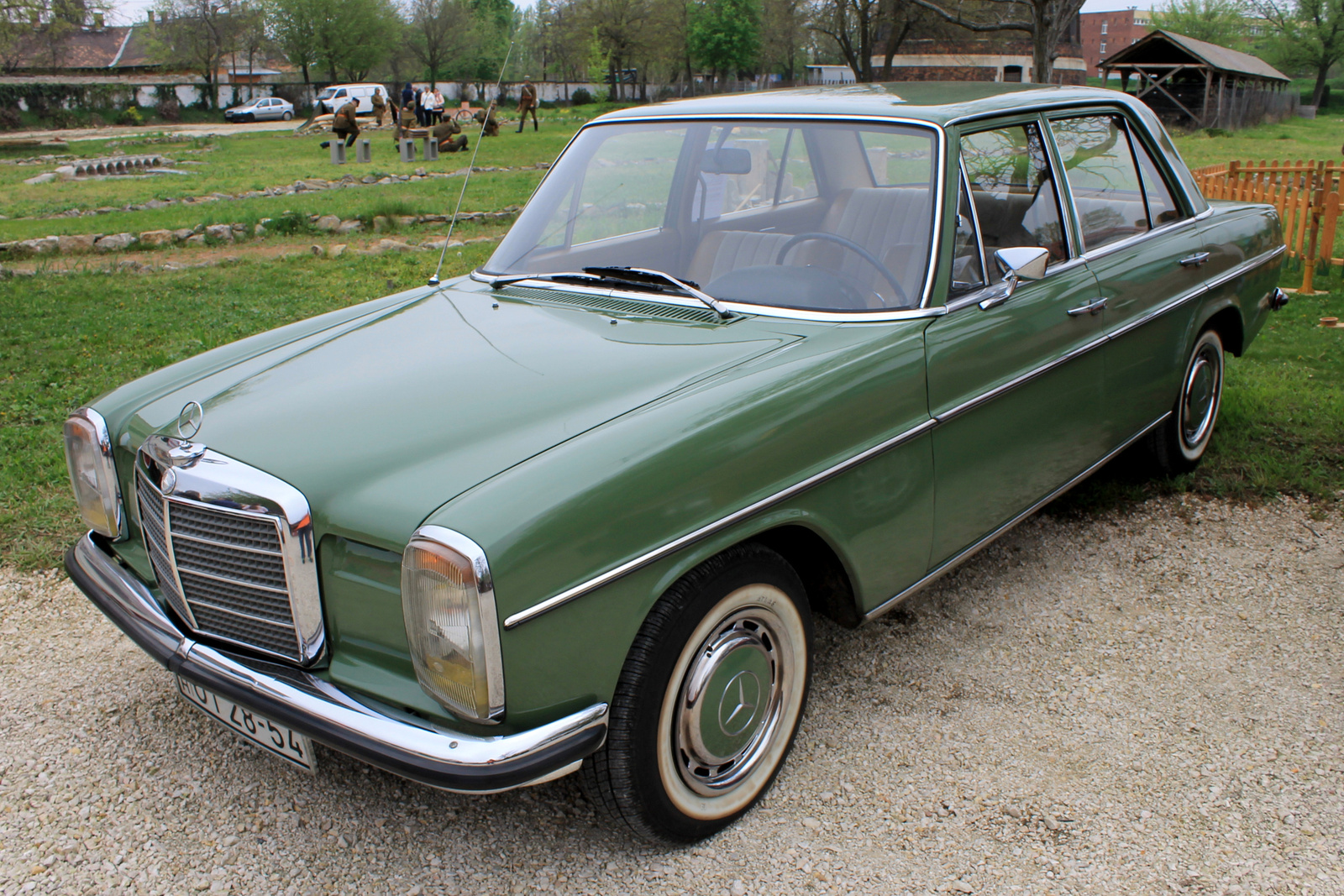 Mercedes-Benz 230.6 Automatic