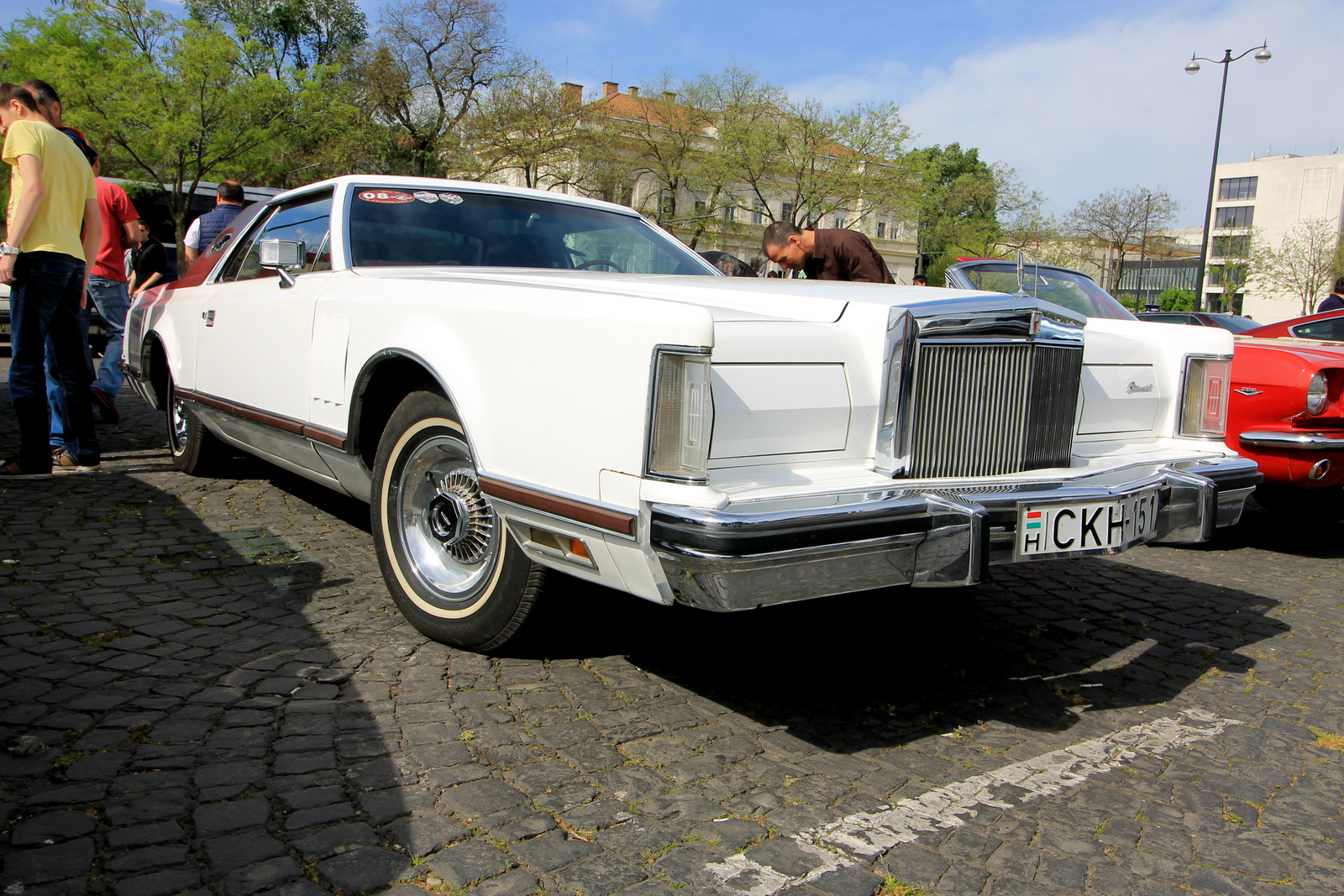 Lincoln Continental Mk. V