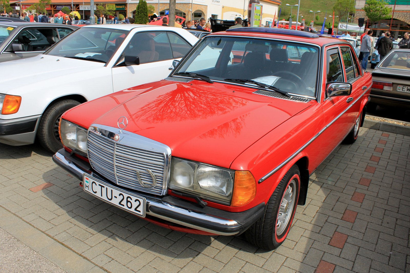 Mercedes-Benz 200