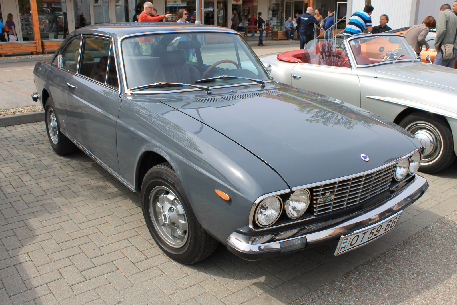 Lancia 2000 Coupé