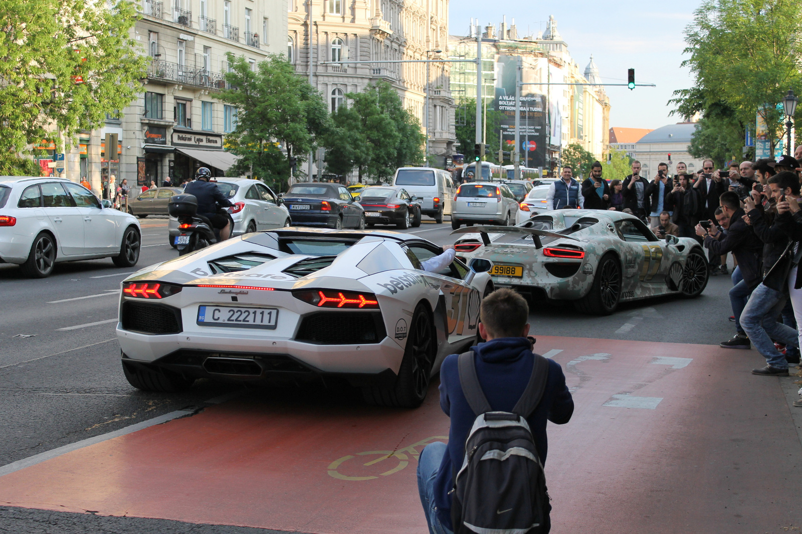 Lamborghini Avetandor LP 700-4 Roadster - Porsche 918 Spyder