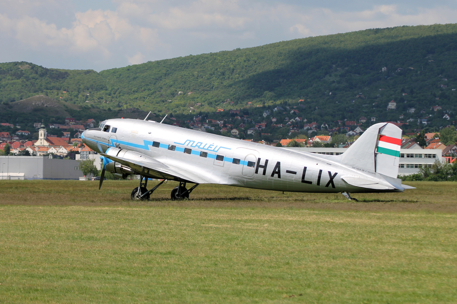 Liszunov Li-2T