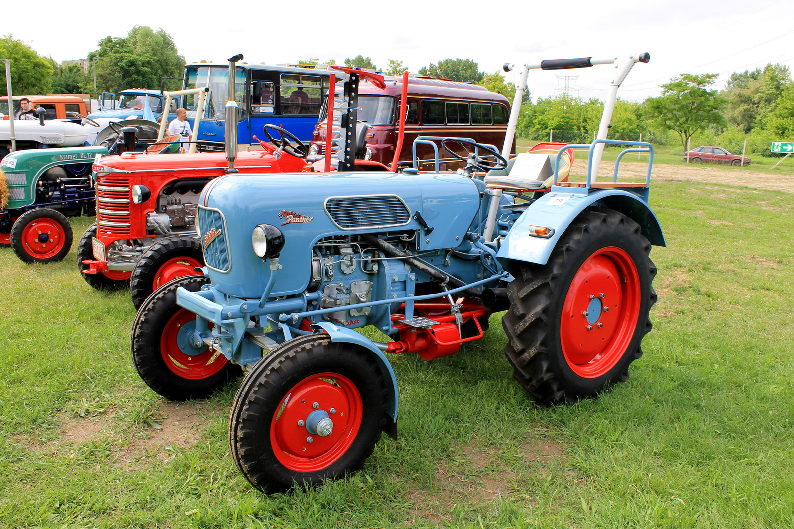 Eicher EM 295 Panther