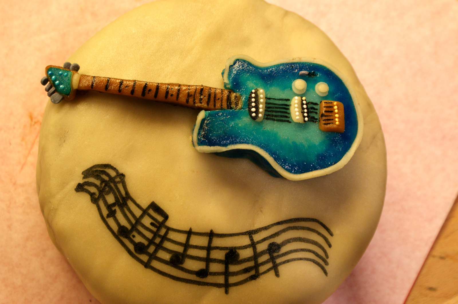 gitáros torta