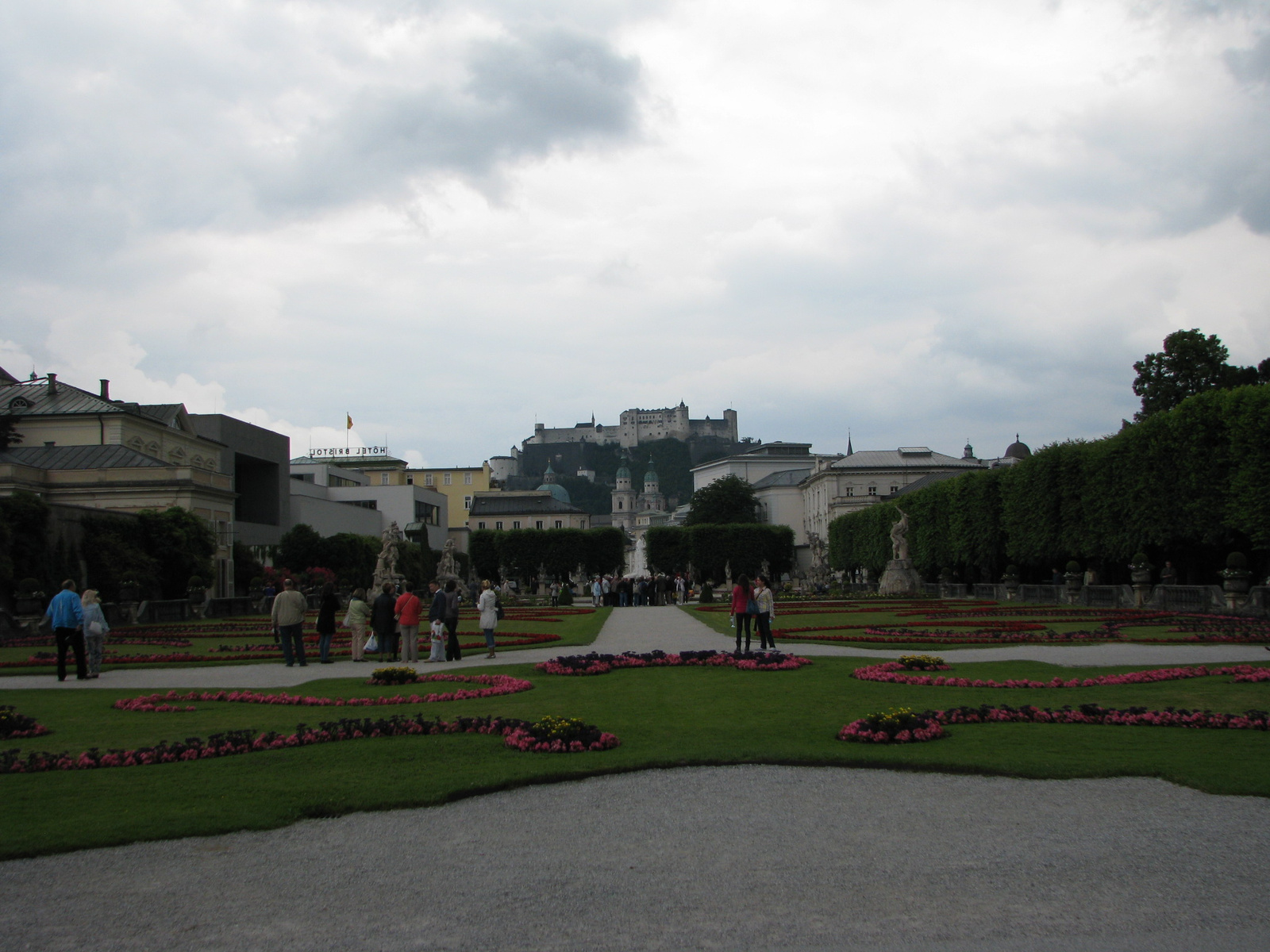 Salzburg, Mirabell kert
