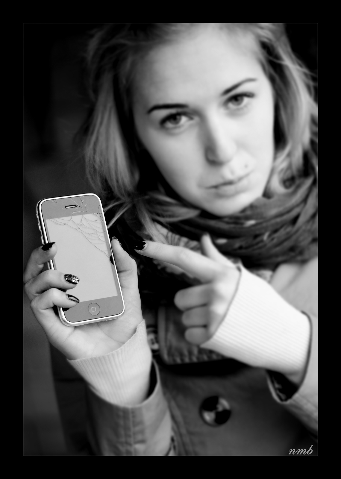 BrokenPhone 3G