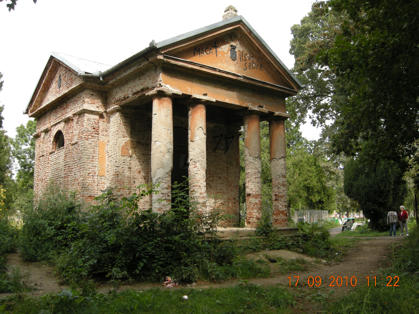 Várad 2010 . A Haller kápolna romja