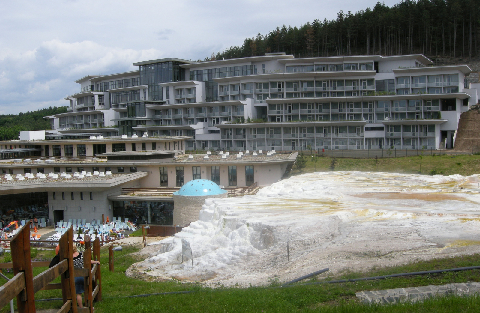 Egerszalók, mészkőlerakodás, hotel