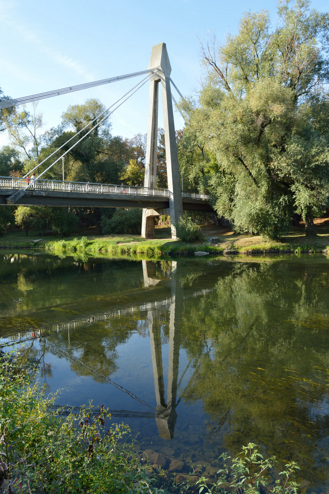 Tükörkép, az új Garasoshídról