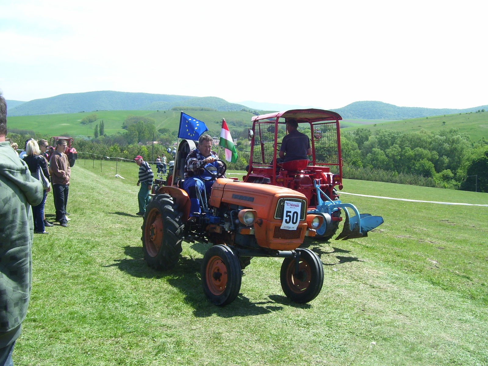 bokor traktormajális 138