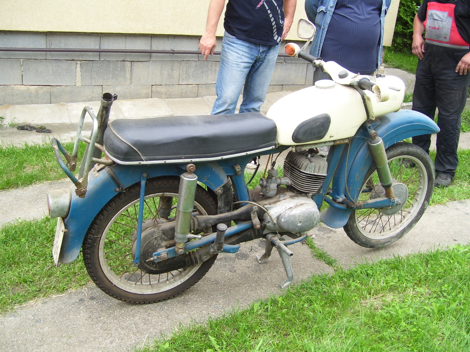 MZ 125 ES 008