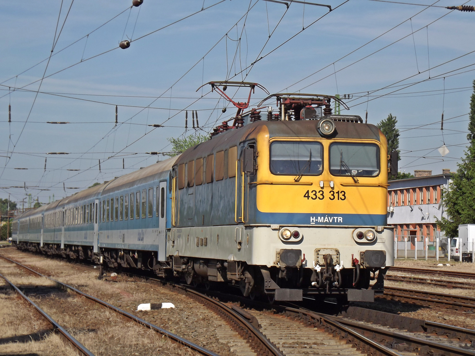 433 313 / V43 3313 /