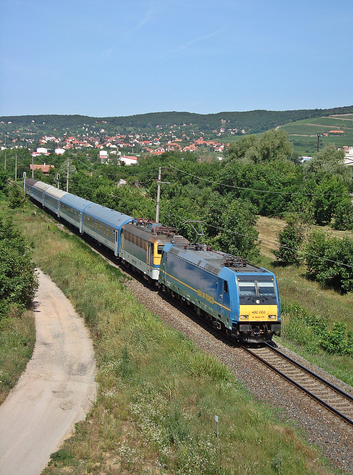 480 003 + 433 211 / V43 3211 /