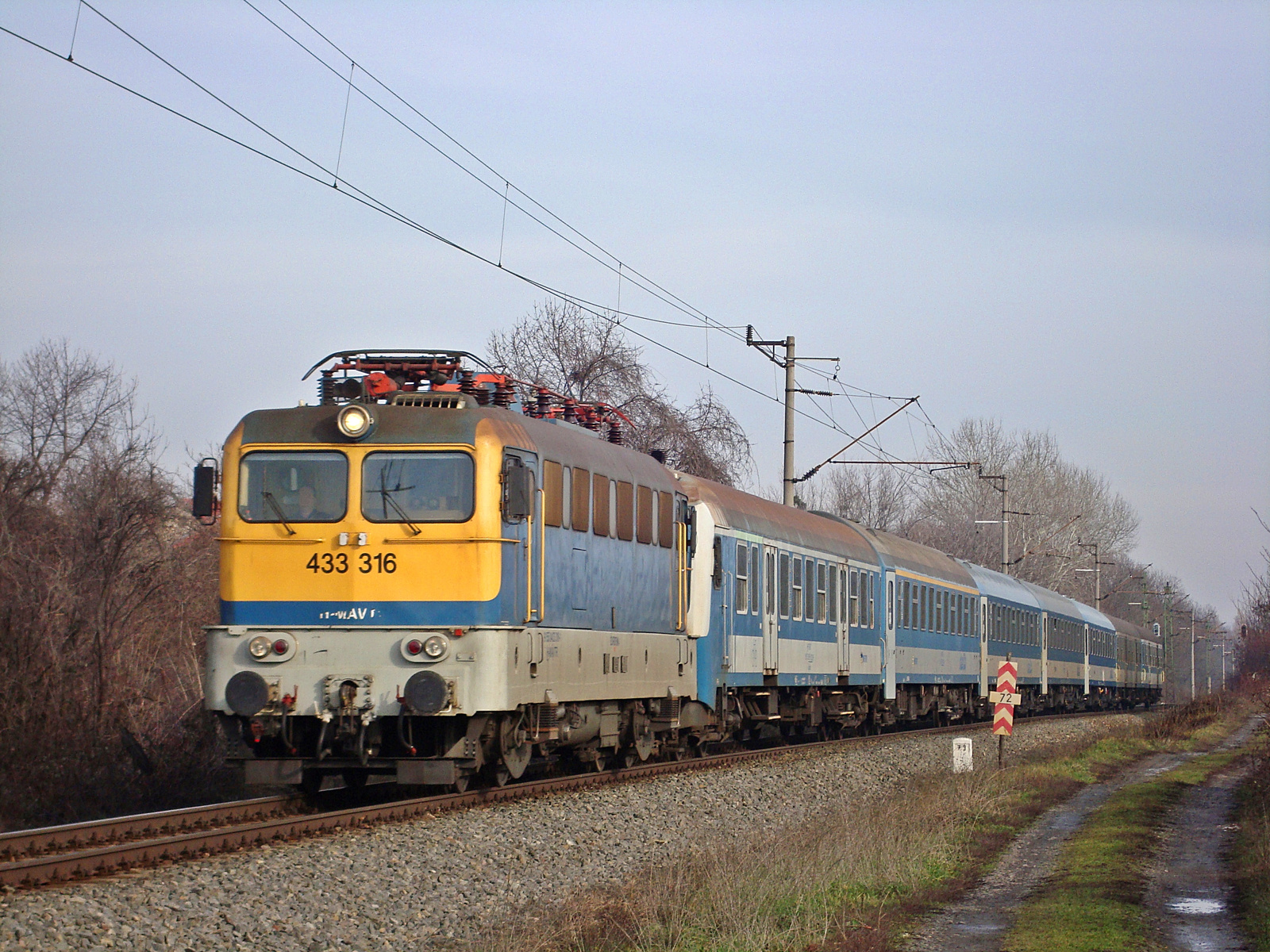 433 316 / V43 3316 /