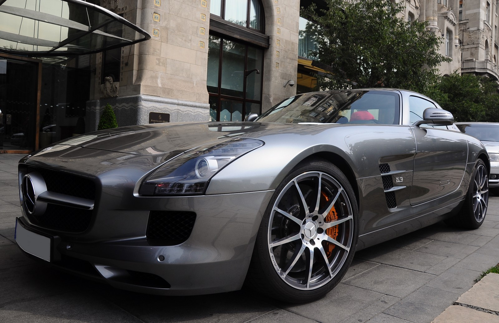 Mercedes SLS