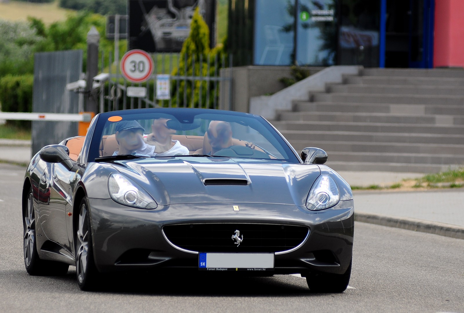 Ferrari California