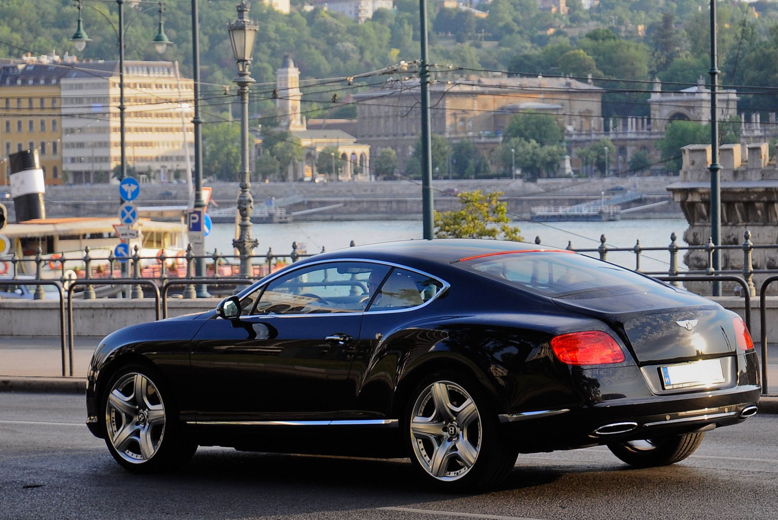 Bentley Continental GT