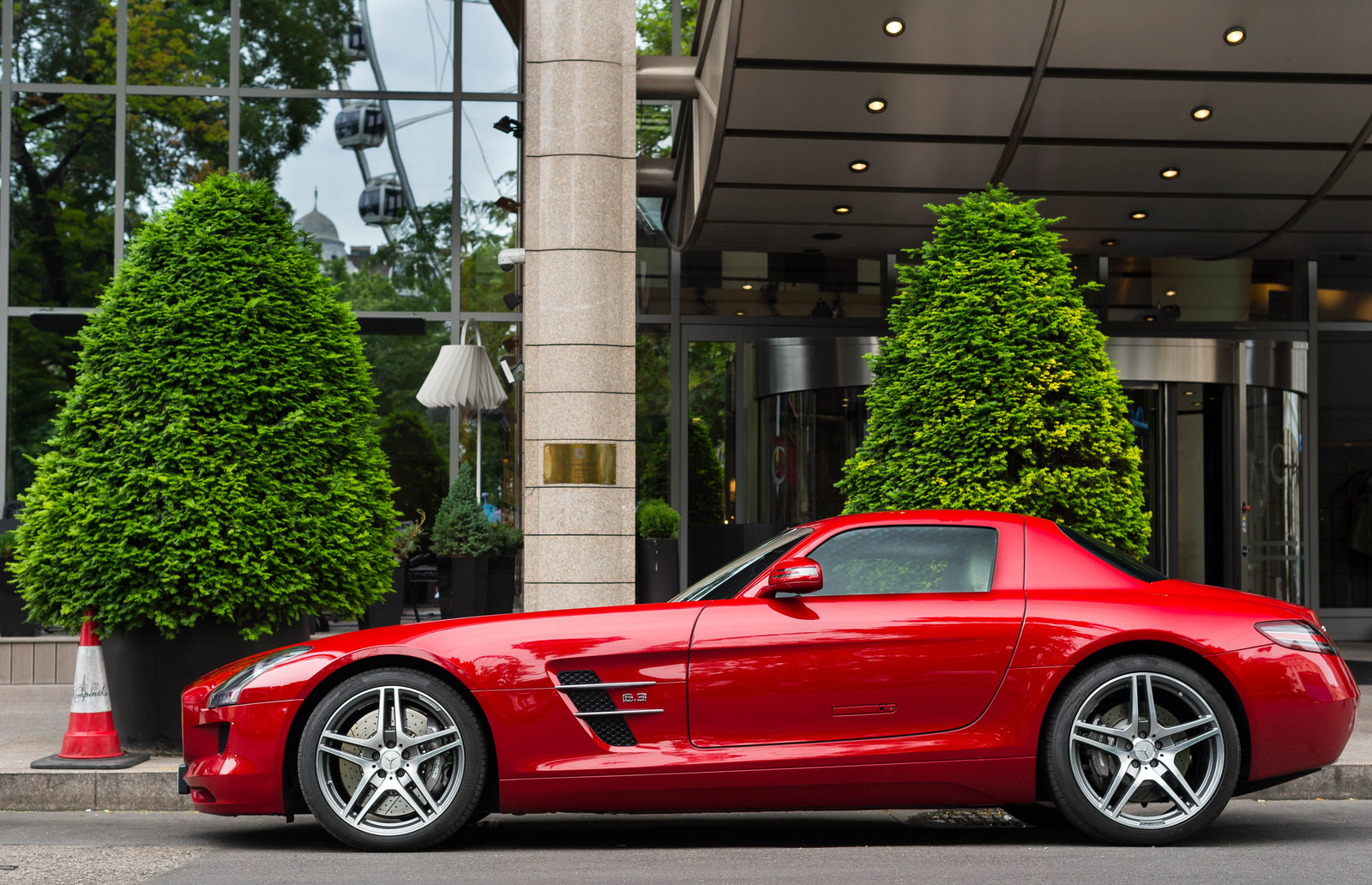 Mercedes SLS