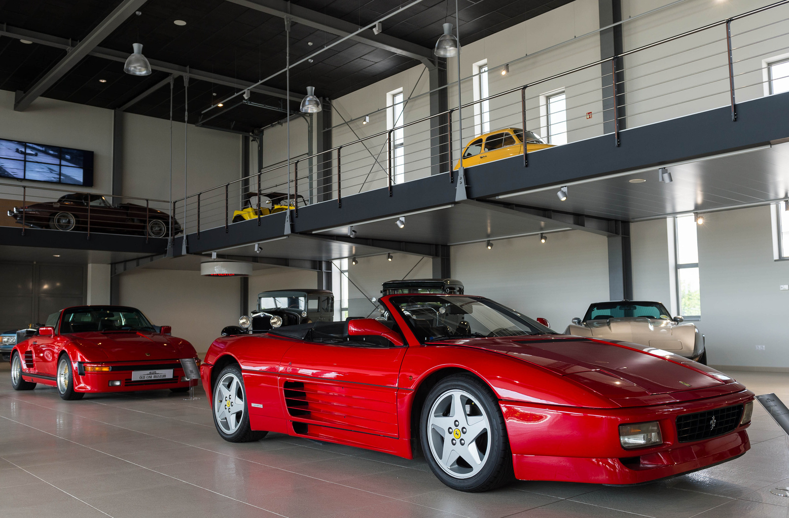 Ferrari 348 Spider - Porsche 911 Turbo Cabrio "Flatnose"