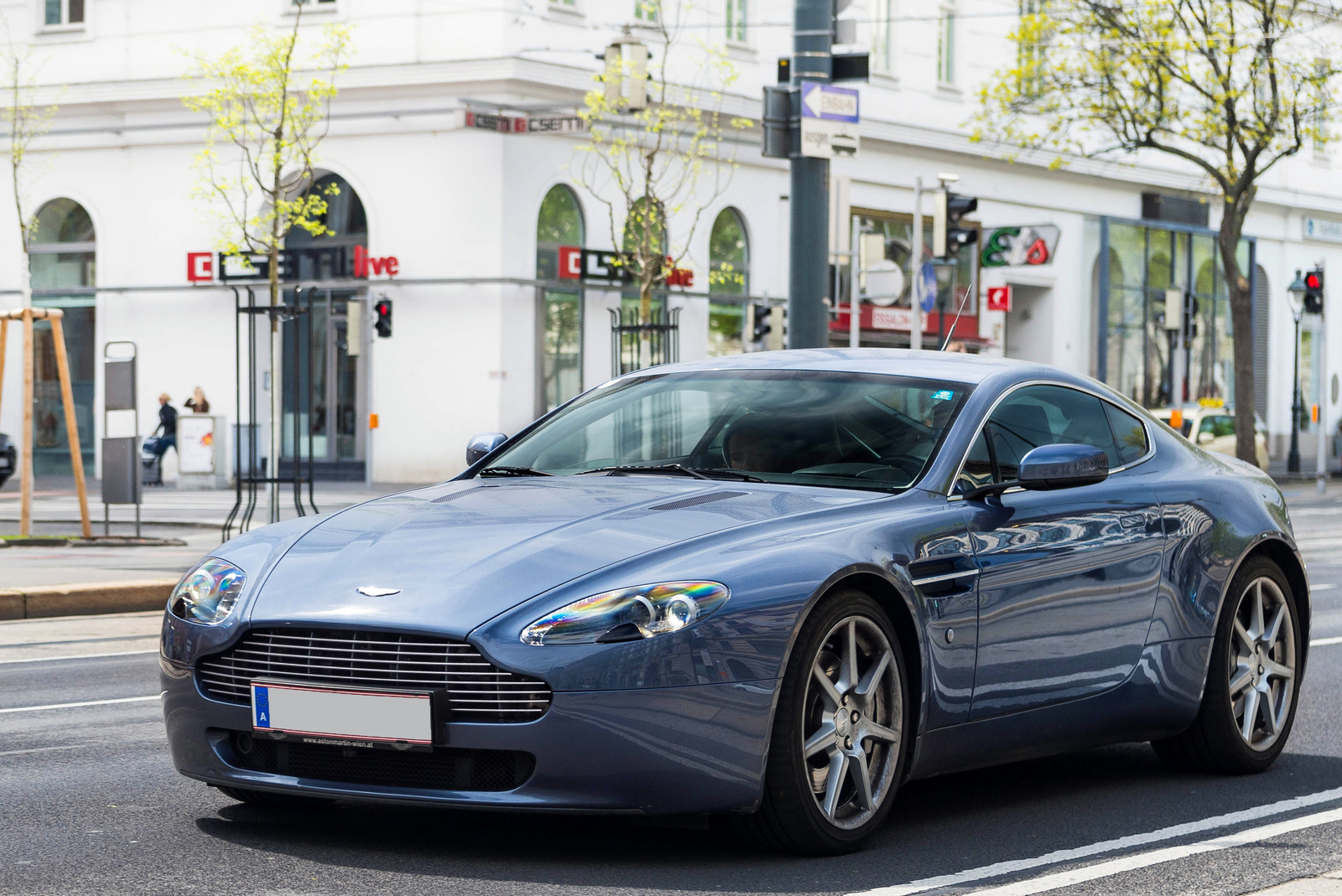 Aston Martin V8 Vantage