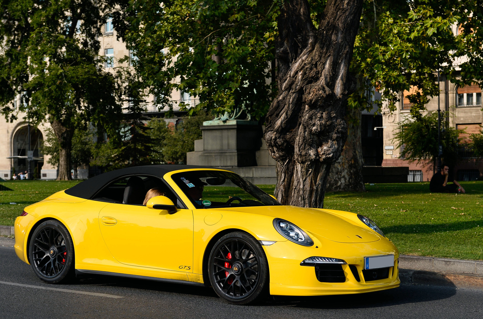 Porsche 911 Carrera 4 GTS Cabrio