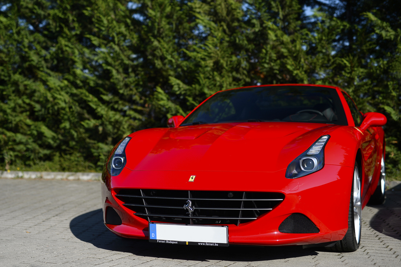 Ferrari California T